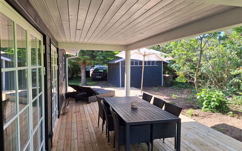 Ethil - 600M from the Sea: Wood, Furniture, Floor, Ceiling, Flooring, Porch, Outdoor Furniture, Chair, Table, Hardwood