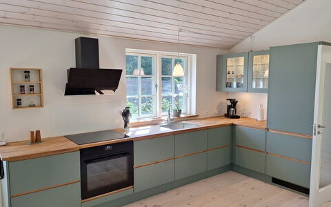 Ethil - 600M from the Sea: Flooring, Wood, Floor, Wood Flooring, Interior Design, Cabinetry, Wood Stain, Laminate Flooring, Kitchen, Hardwood
