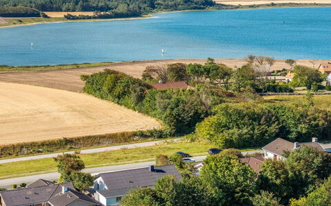 Eeske - 4Km from the Sea: Water Resources, Water, Body Of Water, Green, Natural Landscape, Waterway, Coastal And Oceanic Landforms, Coast, Bank, Horizon