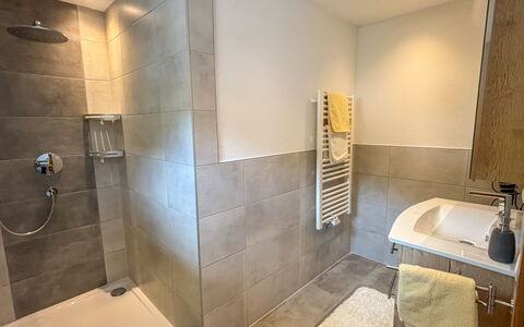 Apartment Bergkristall: Flooring, Floor, Interior Design, Plumbing Fixture, Bathroom, Plumbing, Room, Tile, Toilet, Tap