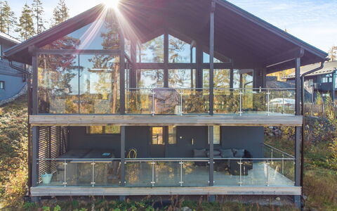 Kuhmoinen 642: Cottage, Siding, Porch, Balcony