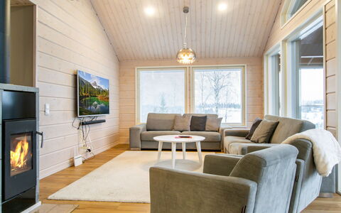 Salavan Tsaari: Wood, Flooring, Interior Design, Home, Floor, Living Room, Wood Flooring, Ceiling, Hardwood
