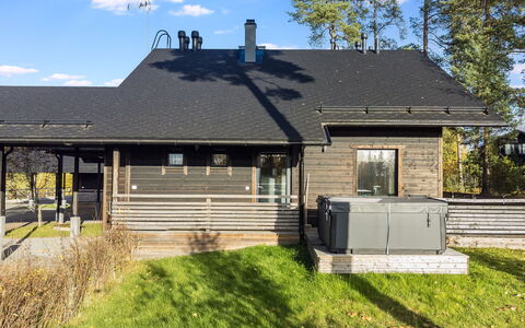 Golfarinkunnas 9F: Roof, House, Cottage, Home, Siding, Farmhouse, Porch, Garden Buildings, Estate, Shade