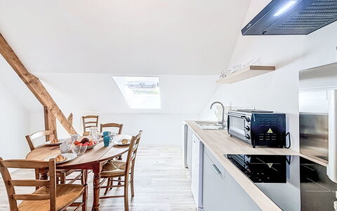 Gîte de la Grée: Furniture, Interior Design, Flooring, Wood, Ceiling, Floor, Kitchen, Chair, Room, Wood Flooring