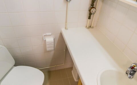Ukonpuoti 15-16 Kerrostalo: Bathroom, Bathroom Sink, Plumbing Fixture, Wall, Sink, Toilet Seat, Toilet, Flooring, Tap, Floor