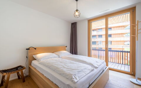 Vallada 14-01: Wood, Interior Design, Flooring, Floor, Bed, Wood Flooring, Ceiling, Bedroom, Apartment, Hardwood