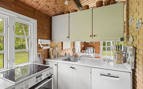 Saxi - 1.2Km from the Sea: Kitchen, Kitchen Appliance, Countertop, Cabinetry, Major Appliance, Flooring, Furniture, Wood, Interior Design, Home Appliance
