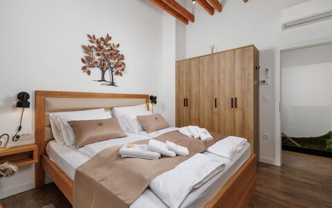 Valera Vita Forest: Bed, Bedroom, Interior Design, Bedding, Furniture, Flooring, Wood, Bed Sheet, Floor, Room