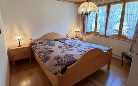 Lenk 755: Bed, Bedroom, Bedding, Furniture, Bed Sheet, Wood, Interior Design, Floor, Linens, Bed Frame