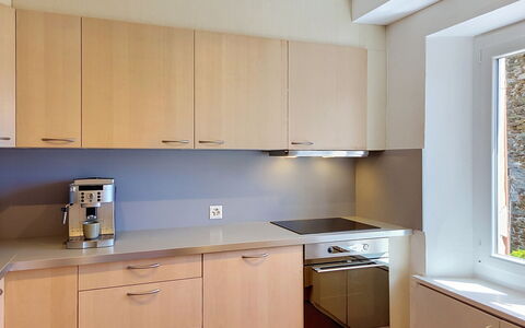 Casa Yakamos: Kitchen, Kitchen Appliance, Countertop, Cabinetry, Major Appliance, Furniture, Wood, Interior Design, Flooring, Kitchen Sink