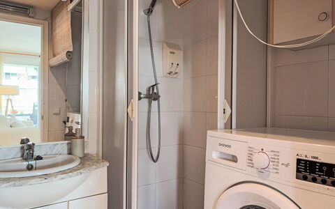 Xaloc: Interior Design, Flooring, Plumbing Fixture, Floor, Washing Machine, Sink, Bathroom, Room, Tap, Plumbing