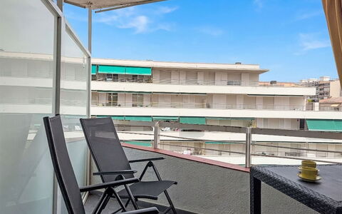 Xaloc: Apartment, Floor, Composite Material, Balcony, Condominium, Commercial Building, Glass, Shade, Daylighting, Chair