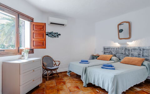 Can Nura: Furniture, Apartment, Flooring, Interior Design, Home, Floor, Ceiling, Resort, Bed, Bedroom
