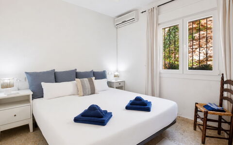 Pueblo de la Luz: Interior Design, Apartment, Flooring, Home, Floor, Bedroom, Bed, Room, Window Covering, Bed Frame