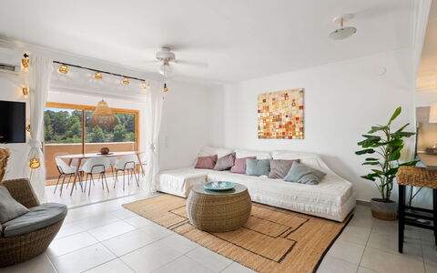 Sol Moraira: Furniture, Interior Design, Couch, Flooring, Floor, Wood, Ceiling, Living Room, Table, Room