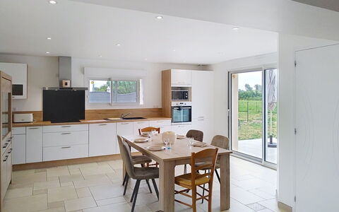 Le Jardin du Calme: Furniture, Flooring, Interior Design, Wood, Floor, Kitchen, Ceiling, Countertop, Cabinetry, Lighting