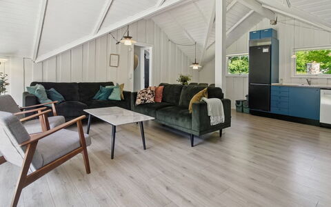 Tenna - 30Km from the Sea: Wood Flooring, Flooring, Interior Design, Wood, Laminate Flooring, Floor, Furniture, Ceiling, Living Room, Couch