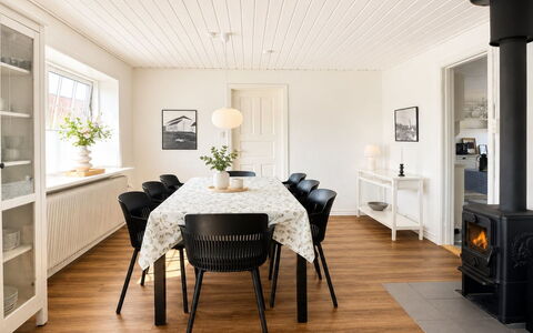 Edin - 4Km from the Sea: Apartment, Condominium, Balcony