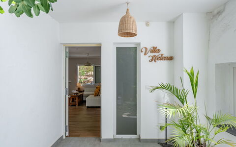 Villa Helena: Apartment, Condominium, Balcony