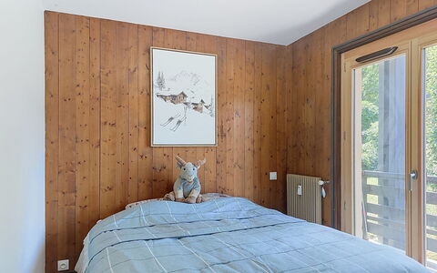 Le Nerey 2: Apartment, Condominium, Balcony