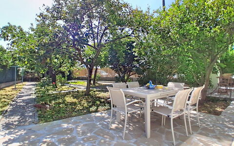 Villa L'Orangeraie: Apartment, Condominium, Balcony