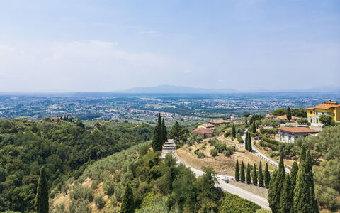 La Casina: Nature, Horizon, Hill, Landscape, Highland, Hill Station, Rural Area, Morning, Village, Slope