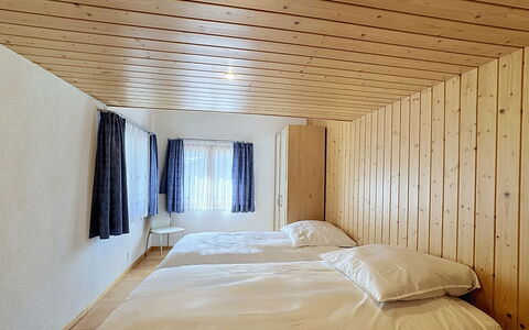 Haus Wasserfall: Wall, Wood, Floor, Flooring, Ceiling, Interior Design, Bedroom, Bed, Bed Sheet, Room