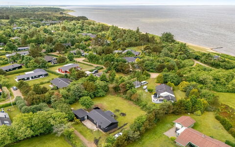 Jonnhild - 100M to the Fjord: Blue, Swimming Pool, Composite Material, Shade, Resort, Estate, Hacienda, Villa, Leisure Centre