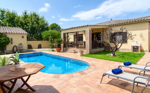 Sunrise: Blue, Swimming Pool, Composite Material, Shade, Resort, Estate, Hacienda, Villa, Leisure Centre