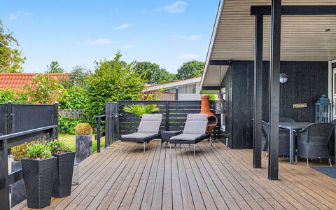 Annalina - 230M from the Sea: Wood, Wood Flooring, Porch, Deck, Hardwood, Outdoor Furniture, Wood Stain, Furniture, Plank, Shade
