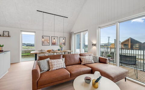 Thormund - 400M from the Sea: Wood, Flooring, Furniture, Floor, Interior Design, Couch, Wood Flooring, Ceiling, Living Room, Home