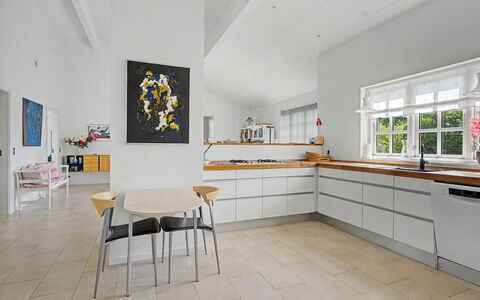 Ion - 1Km from the Sea: Flooring, Interior Design, Floor, Furniture, Wood, Ceiling, Kitchen, Wood Flooring, Chair, Countertop