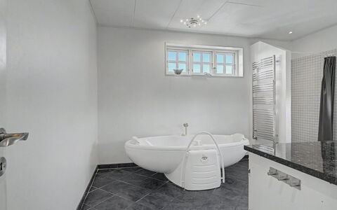 Ion - 1Km from the Sea: Flooring, Floor, Interior Design, Plumbing Fixture, Ceiling, Bathroom, Bathtub, Plumbing, Tile, Composite Material