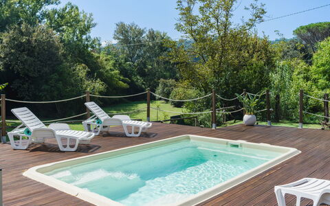 Casa Lulù: Swimming Pool, Outdoor Furniture, Leisure, Composite Material, Resort, Garden, Deck, Shade, Umbrella