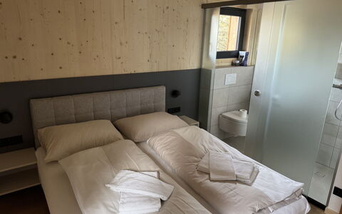 Großveitsch 607: Bed, Bedroom, Bed Sheet, Bedding, Wood, Floor, Flooring, Interior Design, Bed Frame, Room