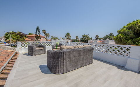 Villa Pipa: House, Shrub, Home, Residential Area, Estate, Cottage, Hacienda, Yard, Shade, Lawn