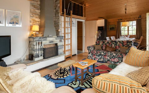 Prima 1084: Furniture, Interior Design, Couch, Flooring, Floor, Room, Wood, Living Room, Ceiling, Chair