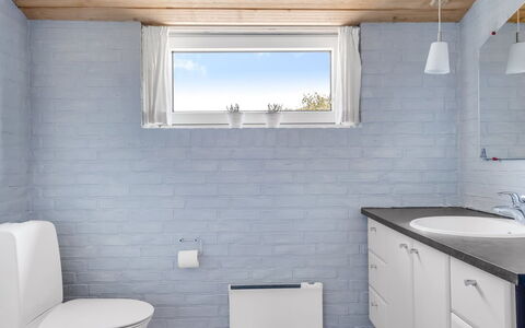 Scarlet - 500M from the Sea: Bathroom, Plumbing Fixture, Toilet Seat, Wall, Flooring, Toilet, Sink, Floor, Bathroom Sink, Plumbing