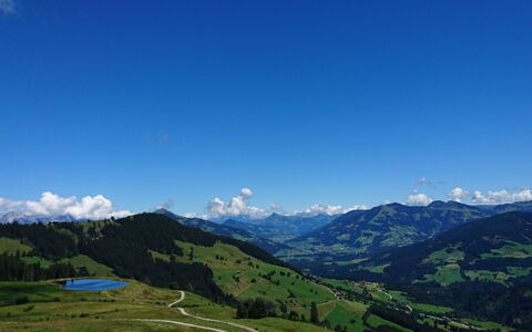 Auffach 602: Sky, Blue, Cloud, Mountainous Landforms, Mountain, Nature, Green, Hill, Natural Landscape, Grassland