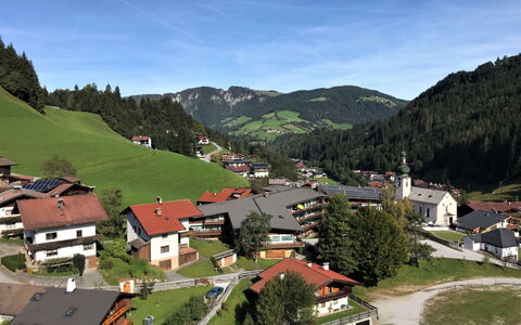 Auffach 602: Tree, House, Hill, Highland, Residential Area, Landscape, Rural Area, Hill Station, Village, Home