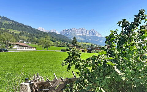 Des Kaisers Kleines Reich: Mountainous Landforms, Mountain, Hill, Landscape, Highland, Mountain Range, Field, Agriculture, Rural Area, Plain