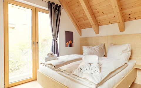 Niederwölz 602: Wood, Interior Design, Home, Bedroom, Furniture, Bed, Throw Pillow, Room, Pillow, Bedding