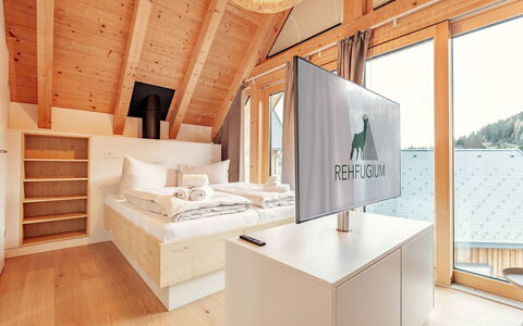 Niederwölz 603: Interior Design, Home, Bedroom, Ceiling, Attic, Wood Stain, Bed, Hardwood, Hotel, Bedding