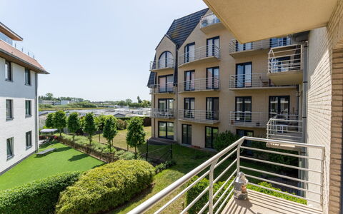 Goldsands Iii with Parking: Apartment, Condominium, Balcony, Villa