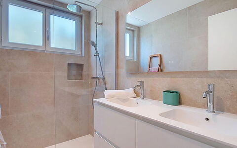 Maison Lou Oustaou: Bathroom, Plumbing Fixture, Flooring, Interior Design, Floor, Bathroom Sink, Sink, Tap, Bathroom Cabinet, Mirror