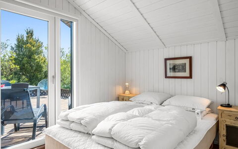 Aida - 550M from the Sea: Wood, Bedroom, Bed, Furniture, Home, Bedding, Bed Frame, Hardwood, Bed Sheet, Cottage