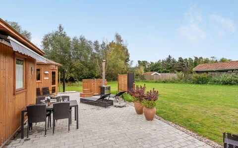 Ingebore - 500M from the Sea: Shrub, Roof, Cottage, Home, Garden, Garden Buildings, Landscaping, Backyard, Shade, Shed