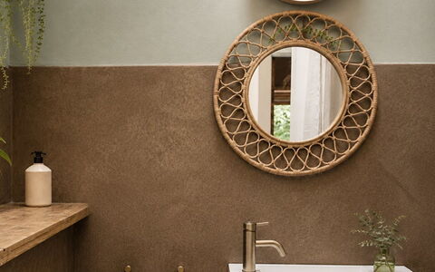 Bine - 200M from the Sea: Brown, Plumbing Fixture, Natural Material, Ceramic, Bathroom, Mirror, Plumbing, Wallpaper, Tile, Houseplant