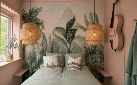 Bine - 200M from the Sea: Interior Design, Bedroom, Bedding, Bed Sheet, Pillow, Linens, Bed, Throw Pillow, Cushion, Natural Material