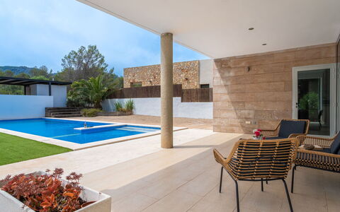 Villa Brisa: Blue, Balcony, Handrail, Apartment, Fence, Sea, Resort, Condominium, Swimming Pool, Hotel